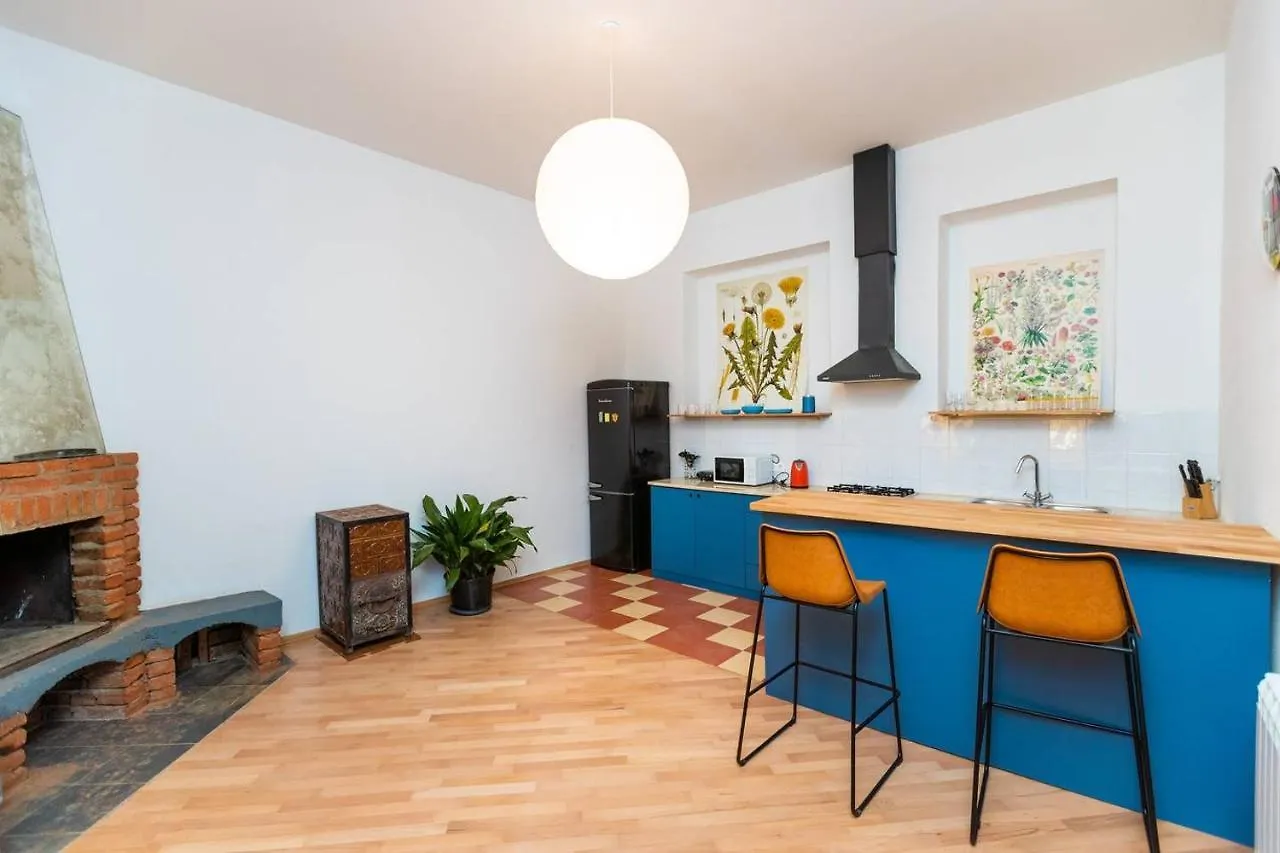 Wehost Apartment Near Roomshotel Tbilisi