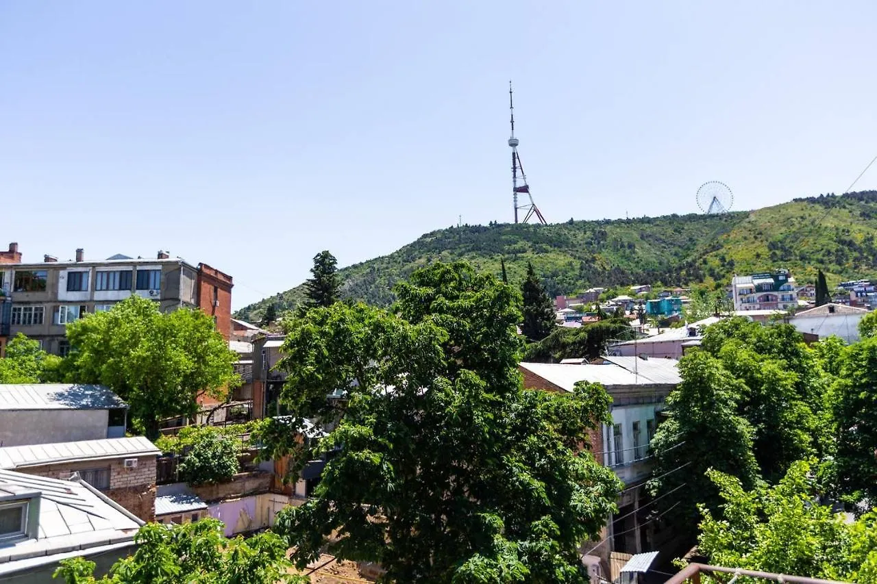 Wehost Apartment Near Roomshotel Tbilisi
