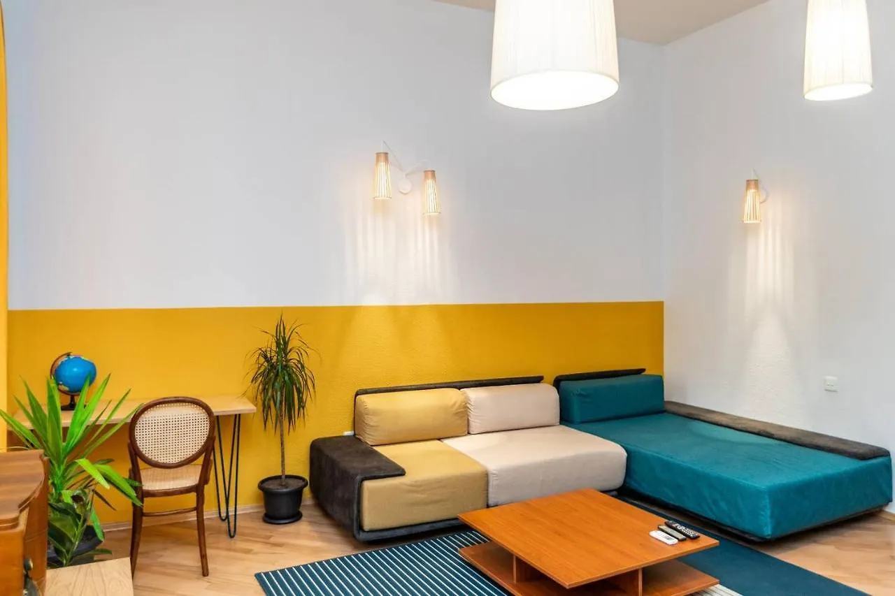 Wehost Apartment Near Roomshotel Tbilisi