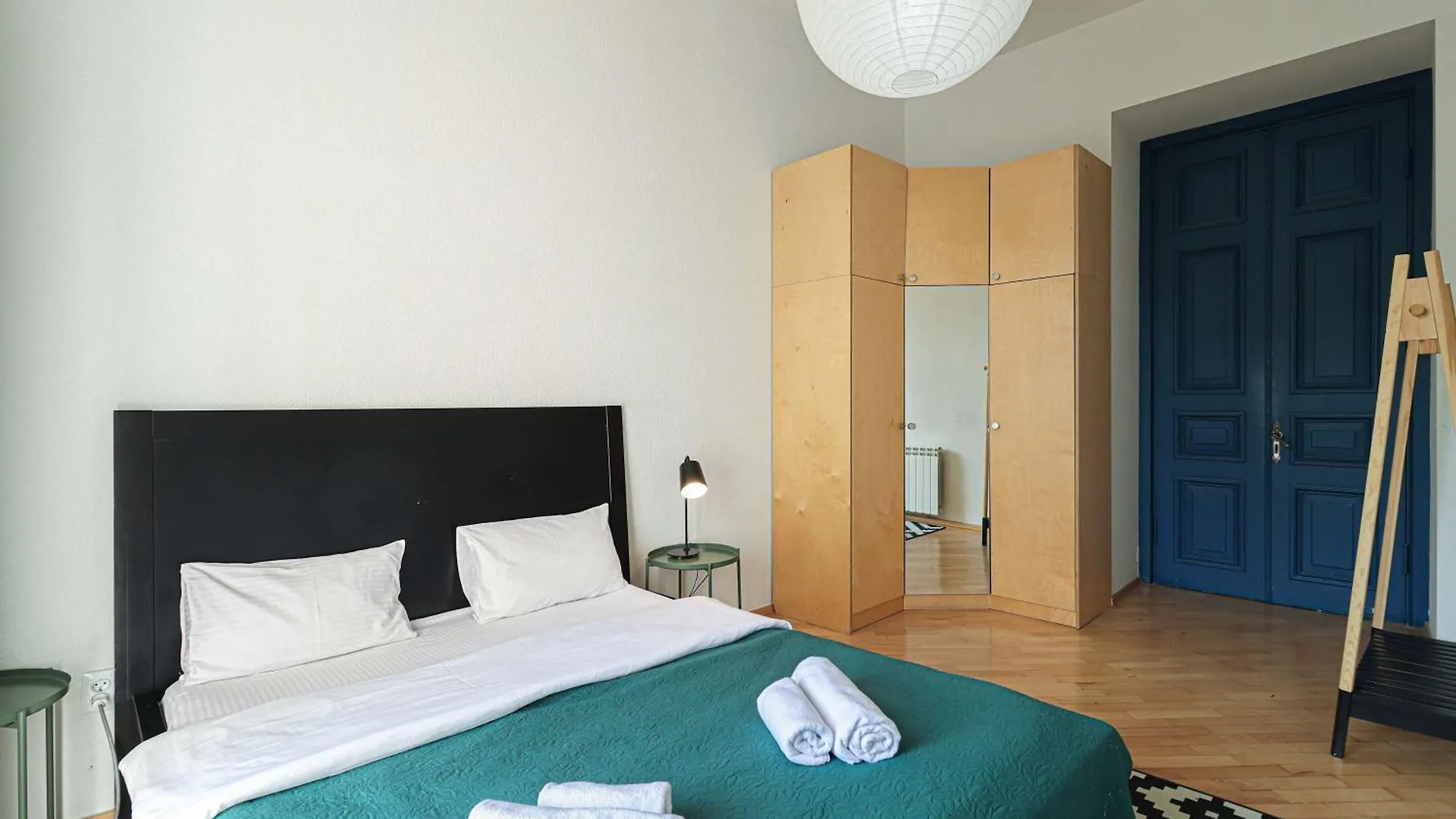 Charming 2Br Near Rooms Hotel - By Wehost Tiflis