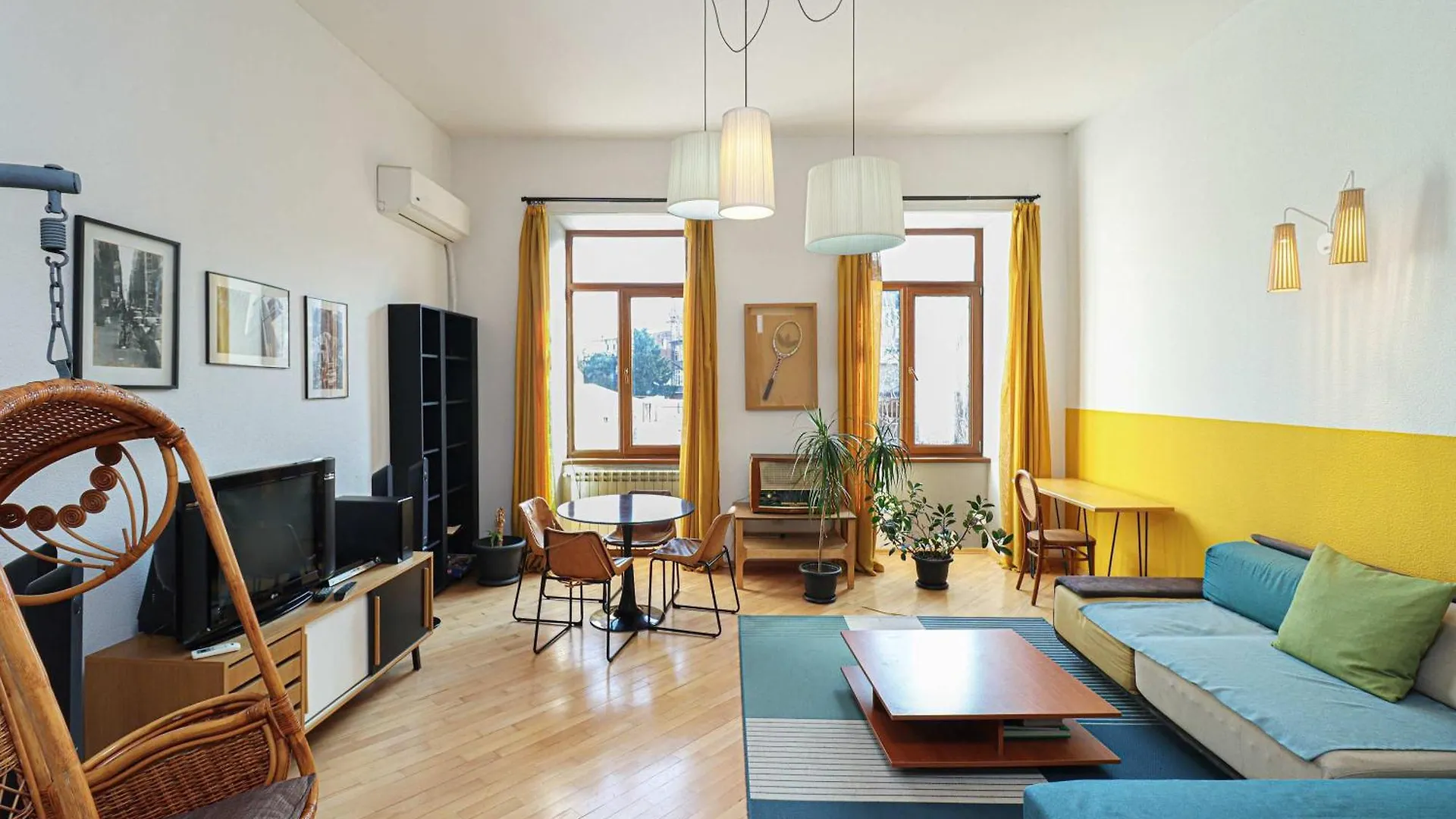 Charming 2Br Near Rooms Hotel - By Wehost Tiflis 0*,  Georgia