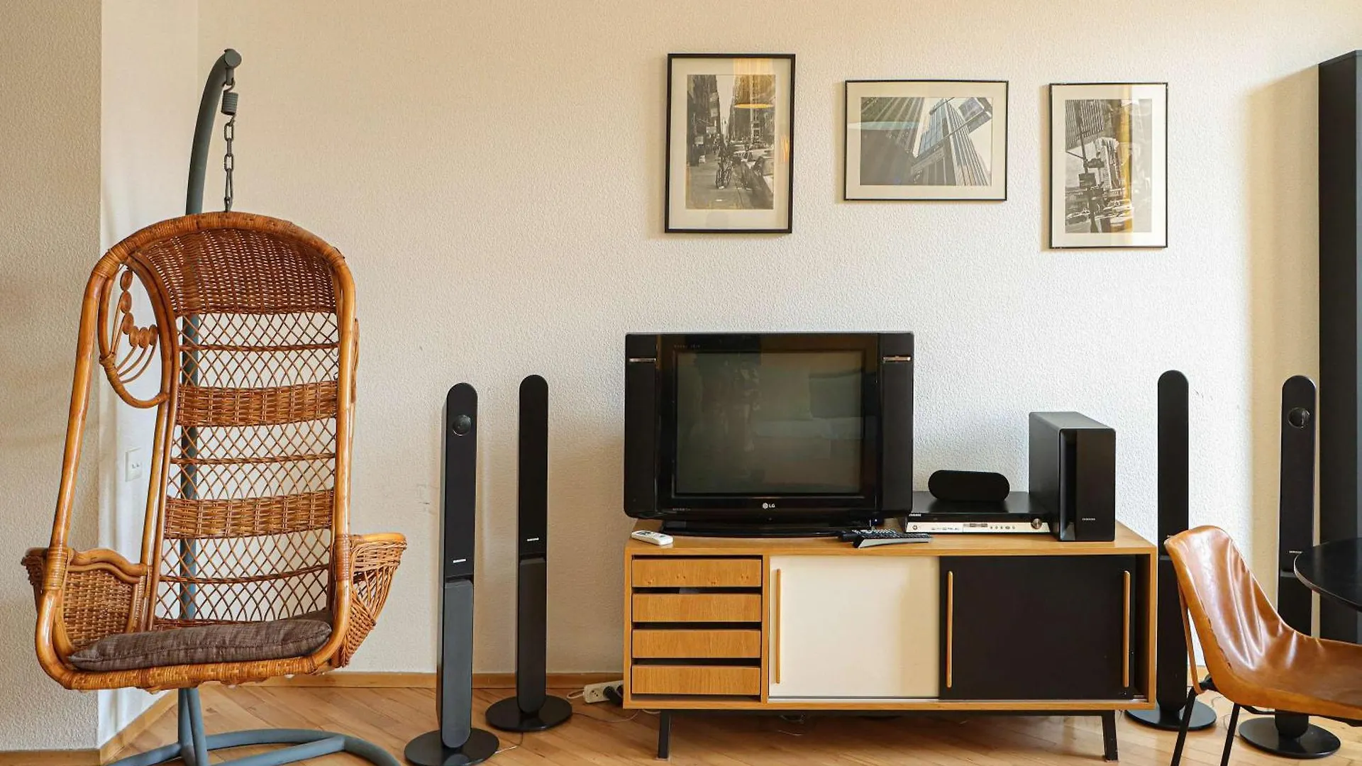Charming 2Br Near Rooms Hotel - By Wehost Tiflis 0*,  Georgia