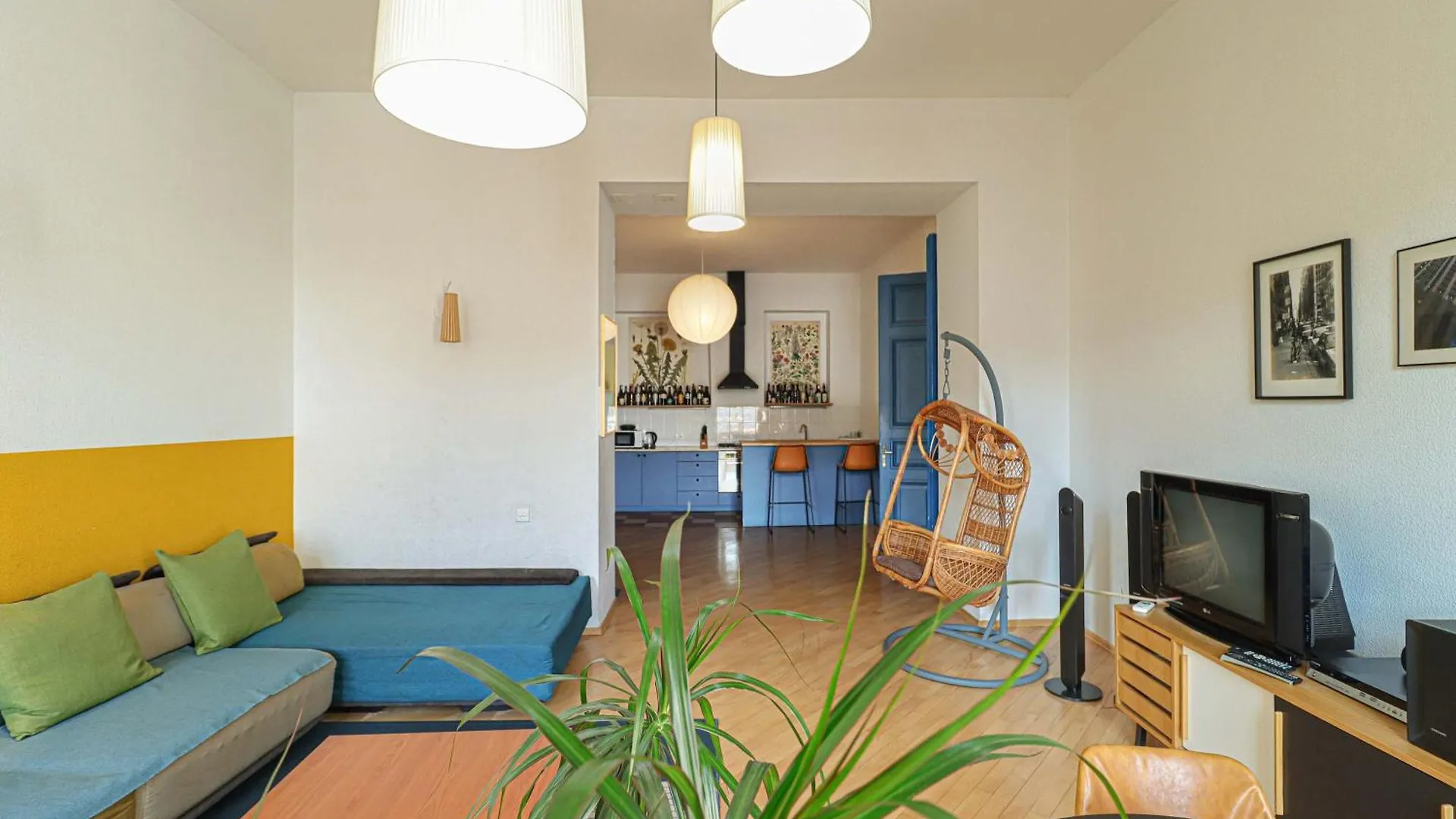 Charming 2Br Near Rooms Hotel - By Wehost Tiflis